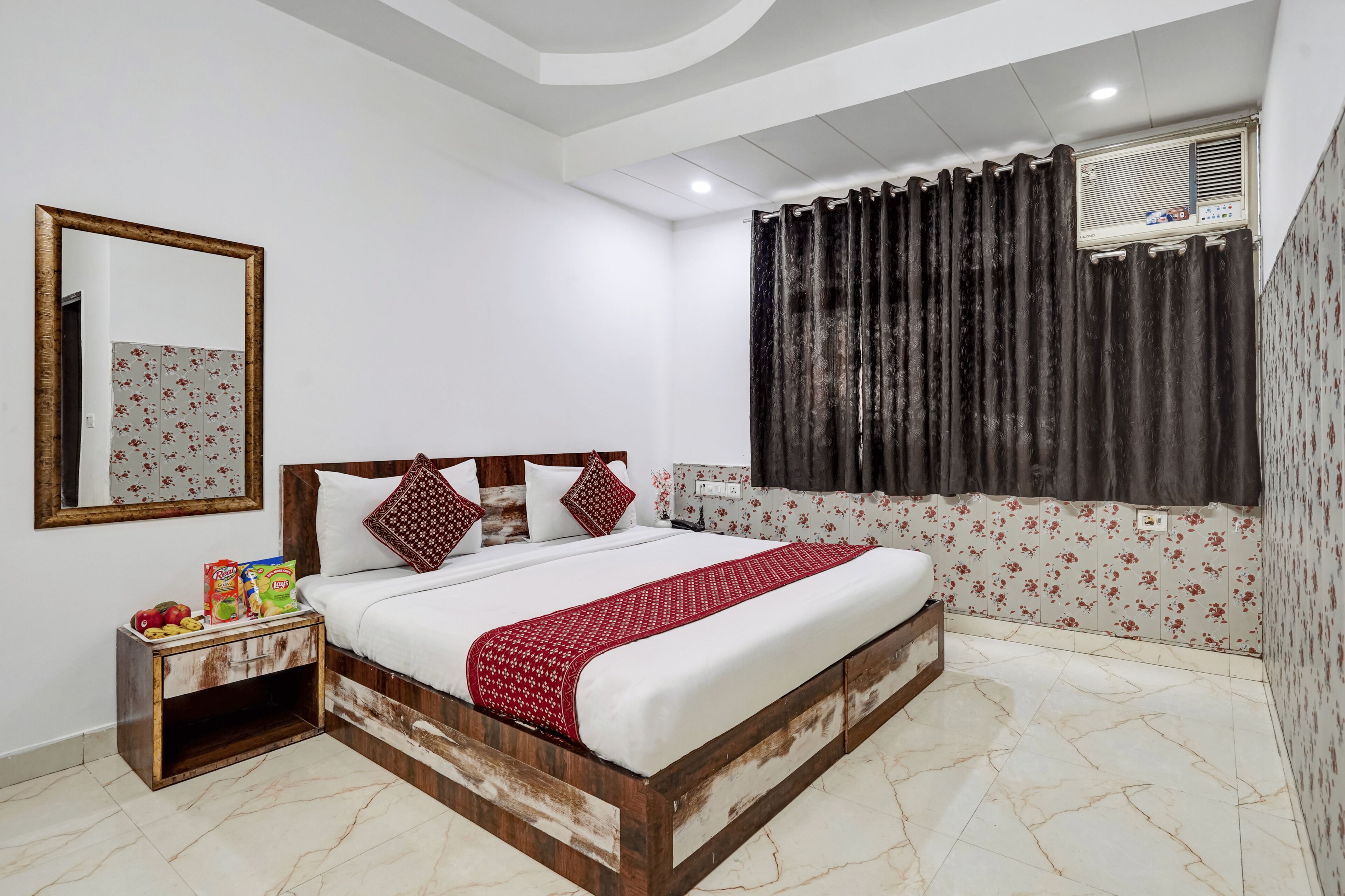 Pillow-top beds, desk, laptop workspace, free WiFi