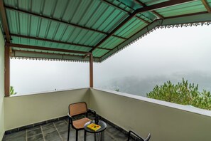 Deluxe Double Room with Balcony and Valley View | Wi-Fi de cortesia