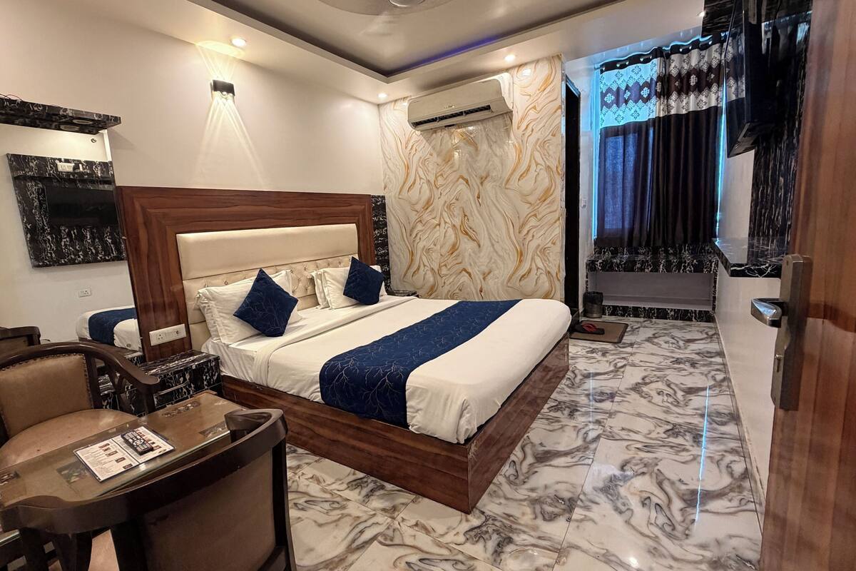 Deluxe Single Room