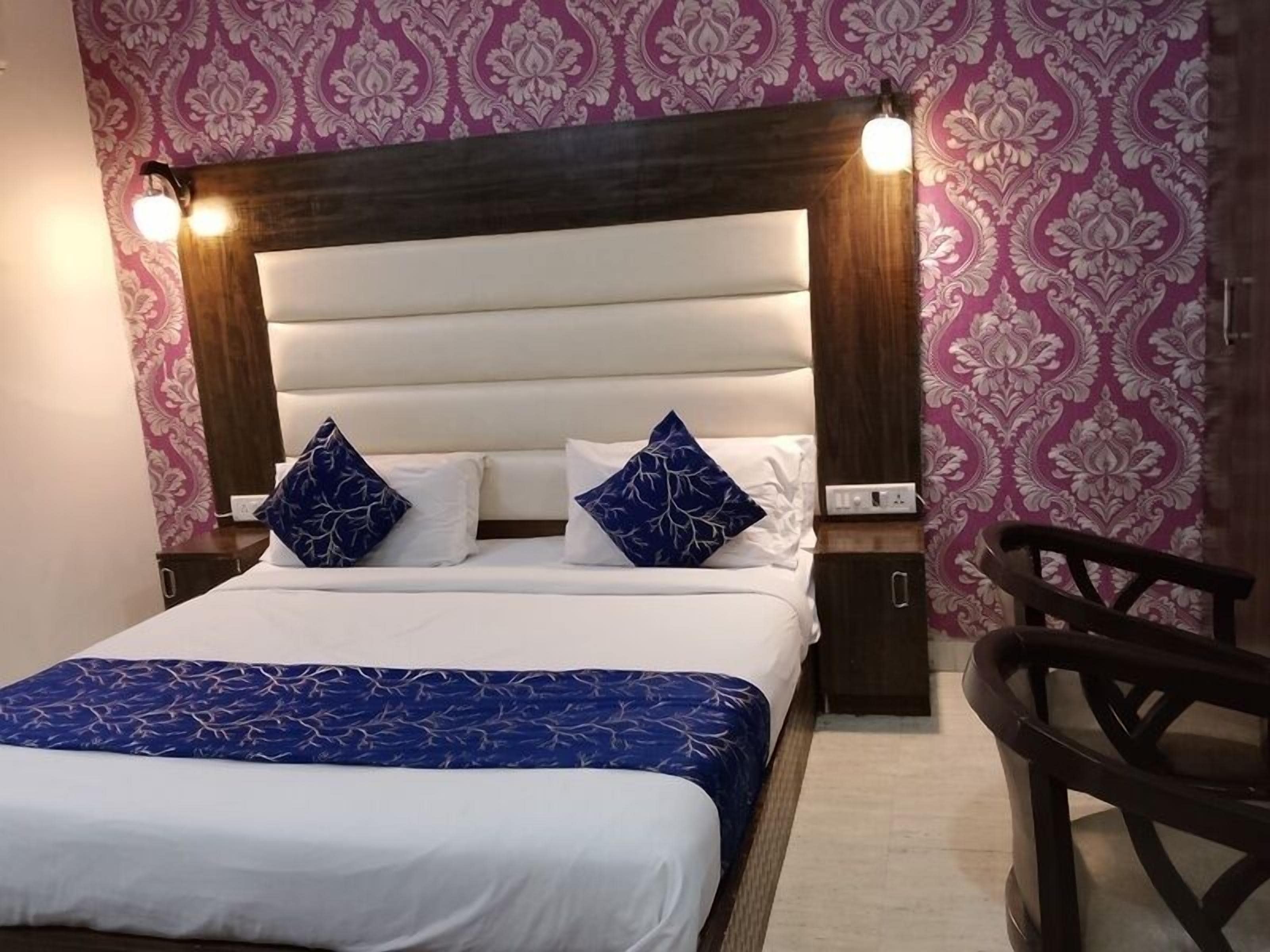 Deluxe Single Room | Desk, laptop workspace, free WiFi, bed sheets