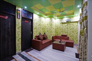 Deluxe Double or Twin Room | Desk, laptop workspace, travel cot, free WiFi - Hotel The Raj Palace (New Delhi)