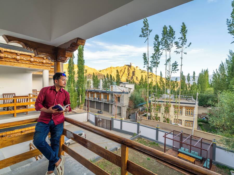 Superior Double Room with Balcony and Mountain View | Soundproofing, WiFi (free), bed sheets