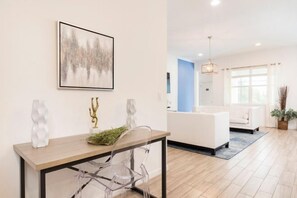 Room - Fresh Amazing Family Home, Private Pool Blv101 (Kissimmee)