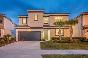 Room - Fresh Amazing Family Home, Private Pool Blv101 (Kissimmee)