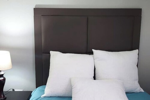 Cozy Livin’: Your Peaceful Bachelor Hideaway