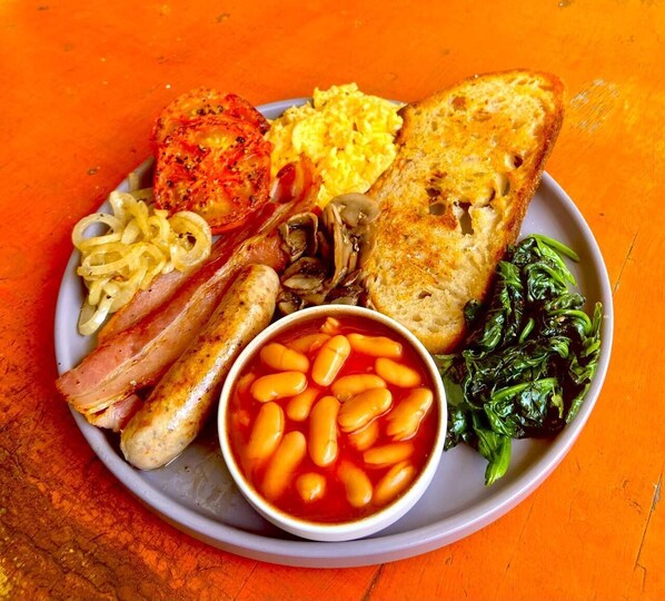 Breakfast meal - The Deck Toul Tompoung (Phnom Penh)