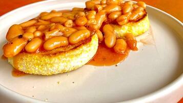 Standard Double Room | Makanan dan minuman