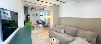 Apartment 'Kaisers Haus' with Mountain View, Private Terrace and Wi-Fi