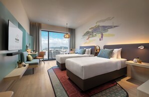 Phòng 2 giường đơn Premier, không hút thuốc, quang cảnh thành phố | Két bảo mật tại phòng, bàn, khu vực làm việc phù hợp cho laptop 