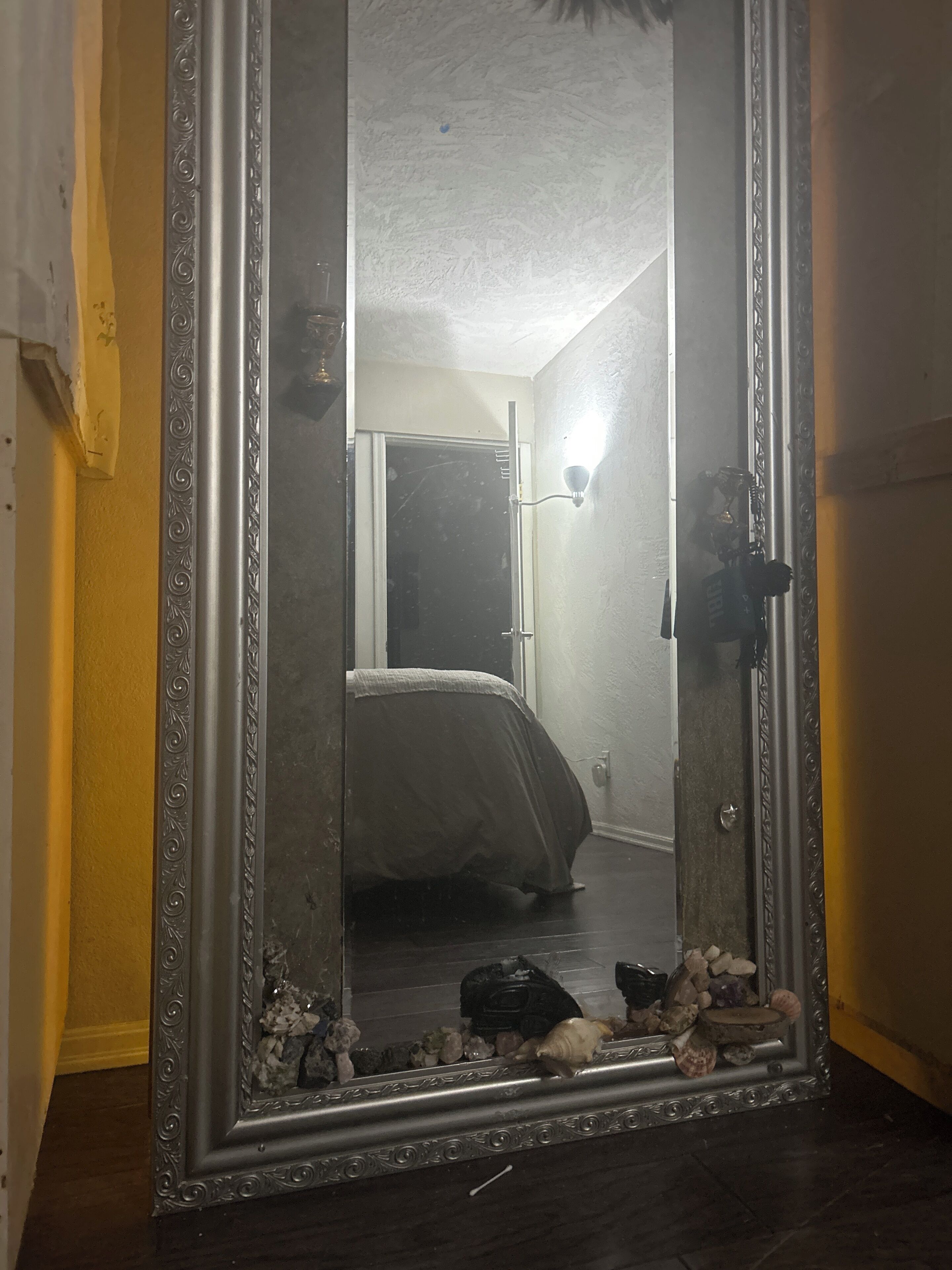 8 slaapkamers, een strijkplank/strijkijzer, wifi, beddengoed