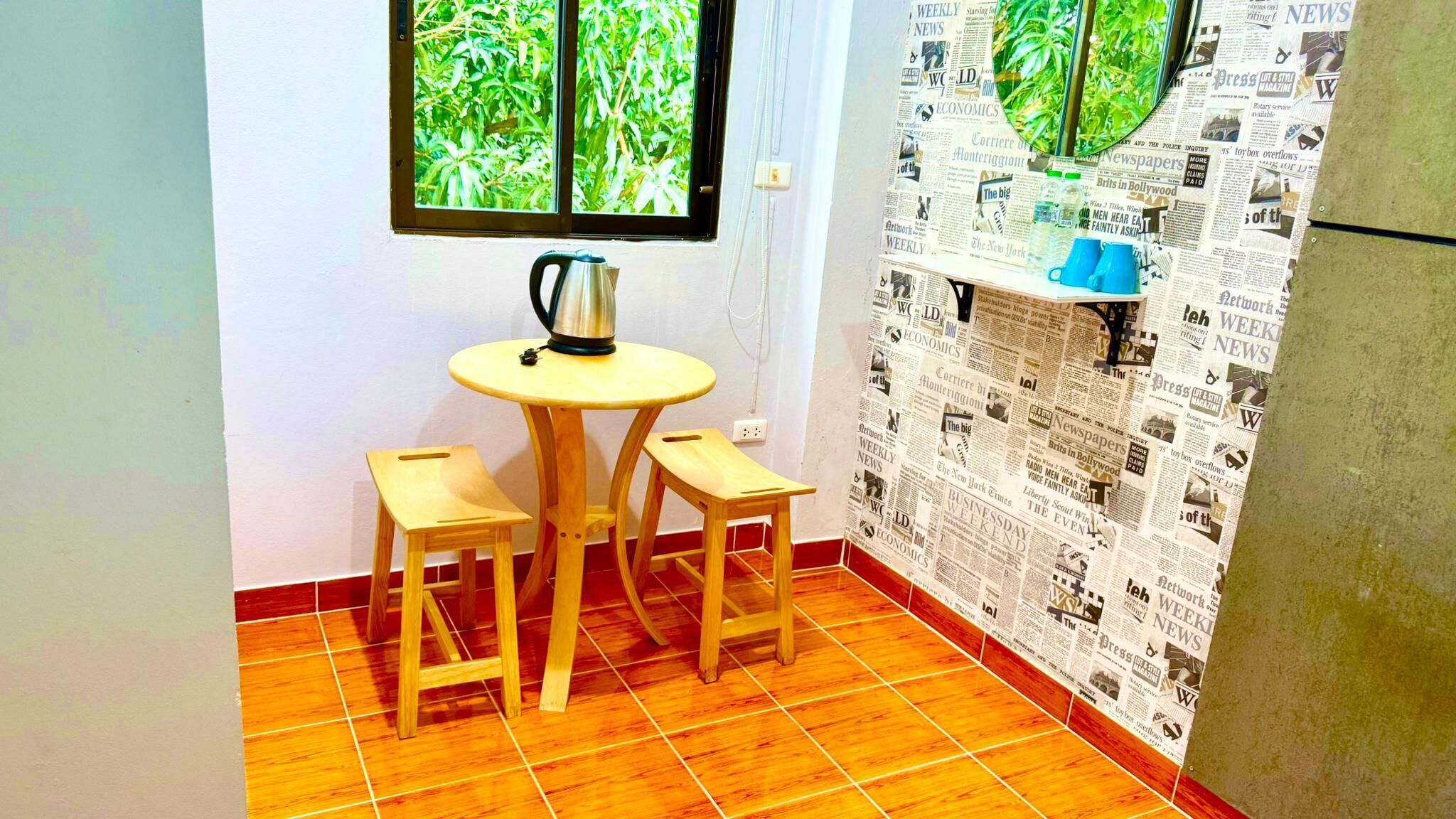 Desk, laptop workspace, free WiFi