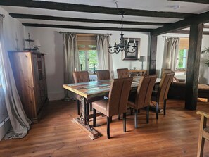 تناول الطعام