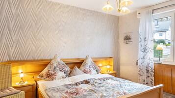 2 Schlafzimmer, Bügeleisen/Bügelbrett, WLAN, Bettwäsche