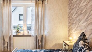 2 chambres, fer et planche Ă repasser, Wi-Fi, draps fournis