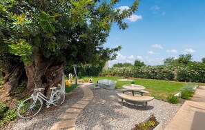 Outdoor dining - Stunning home in Marratxí with private swimming pool, can be inside or outside (Marratxí)