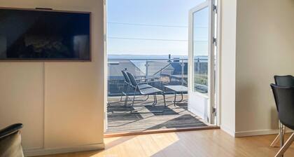 Awesome home in Egernsund with house sea view
