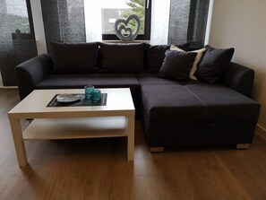 TV - Apartment “Am Kreuzfelsen” with Wi-Fi (Bestwig-Ostwig)