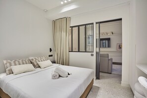 2 عدّة غرف نوم ومكتب ومكواة/لوح كي وواي فاي مجانًا