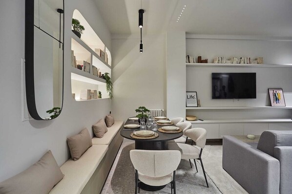 تناول الطعام