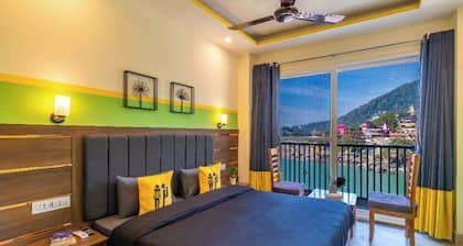 The Hosteller Rishikesh Laxman Jhula