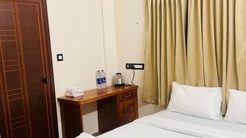 Desk, laptop workspace, free WiFi