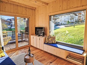 TV - Schanzlbichl by Interhome (Fügen)