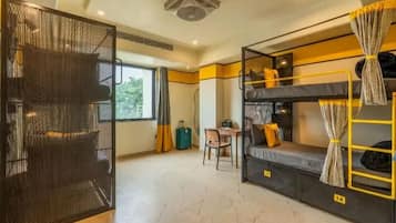 Bed in 4 Bed Mixed Dormitory with City View | View from room