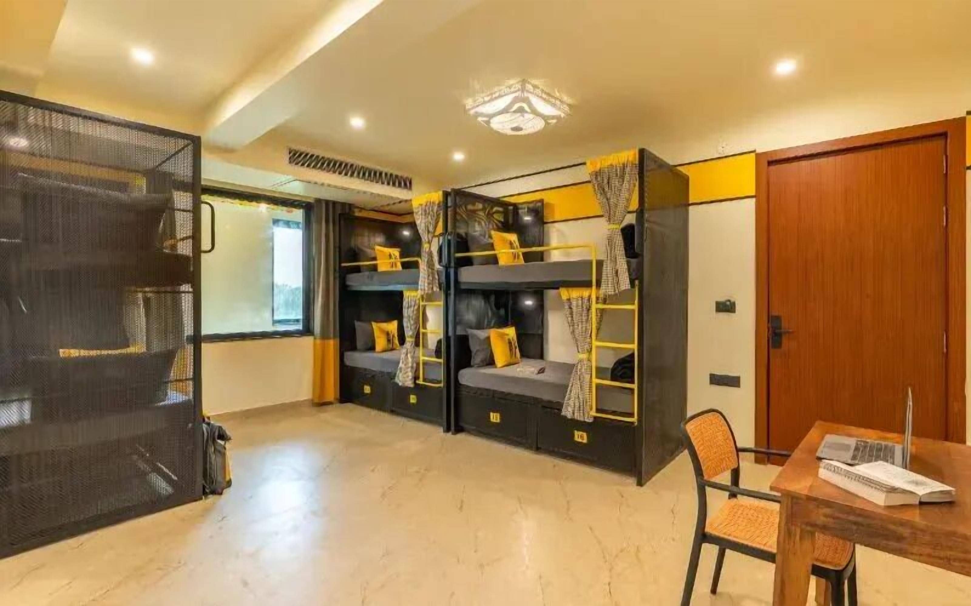 Gemeinsamer Classic-Schlafsaal, Stadtblick | Kostenloses WLAN, Bettwäsche