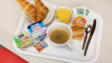 Frokostbuffé hver dag (mot et tillegg)