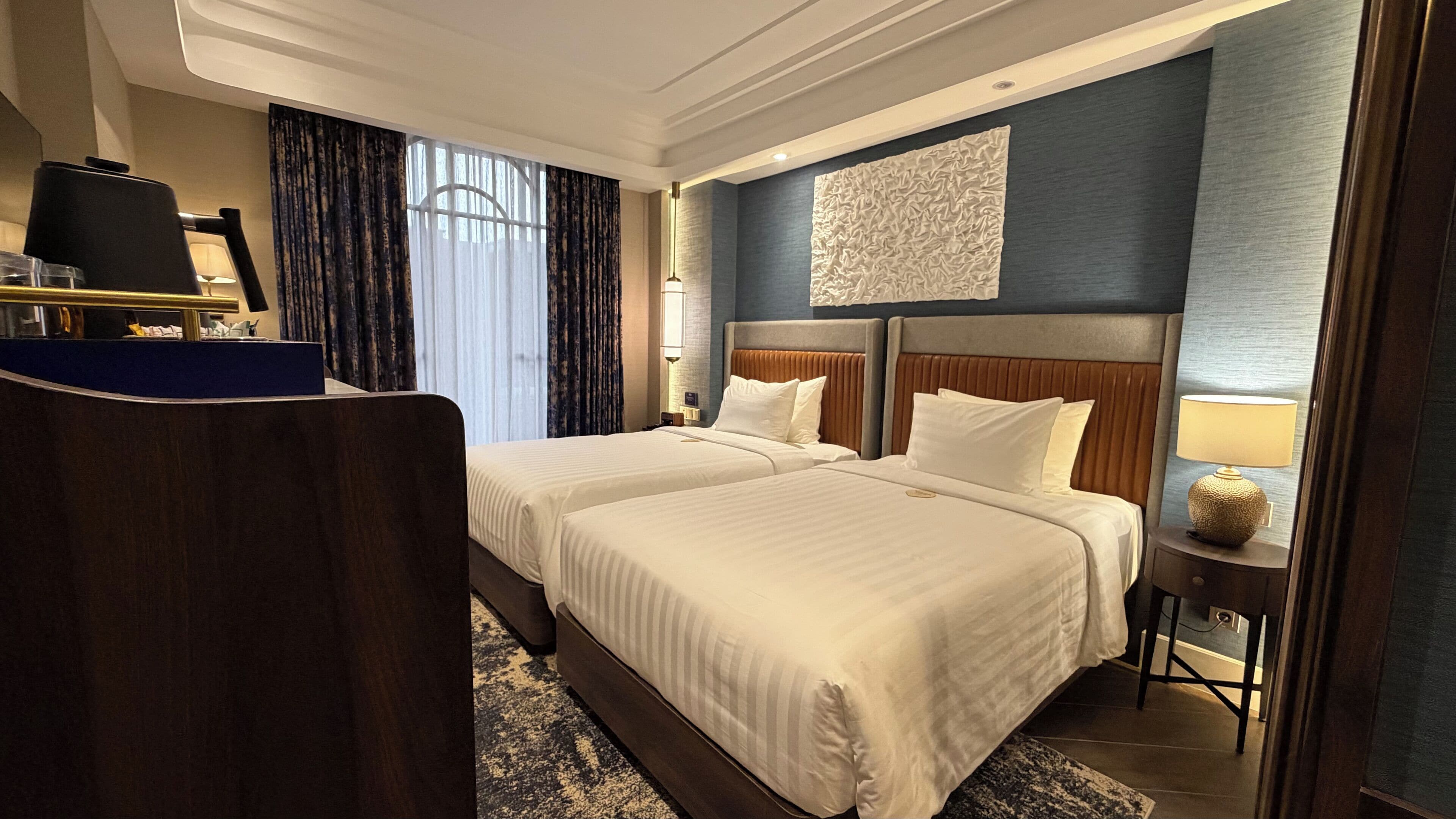 Superior Twin with Air Purifier | 客房内保险箱、遮光窗帘、免费 WiFi、床单