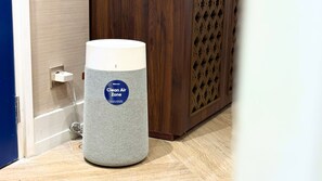 In-room safe, blackout drapes, free WiFi, bed sheets - Ashley NewAir Menteng with Air Purifier (Jakarta)