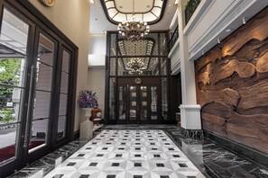 บริเวณประตูทางเข้า