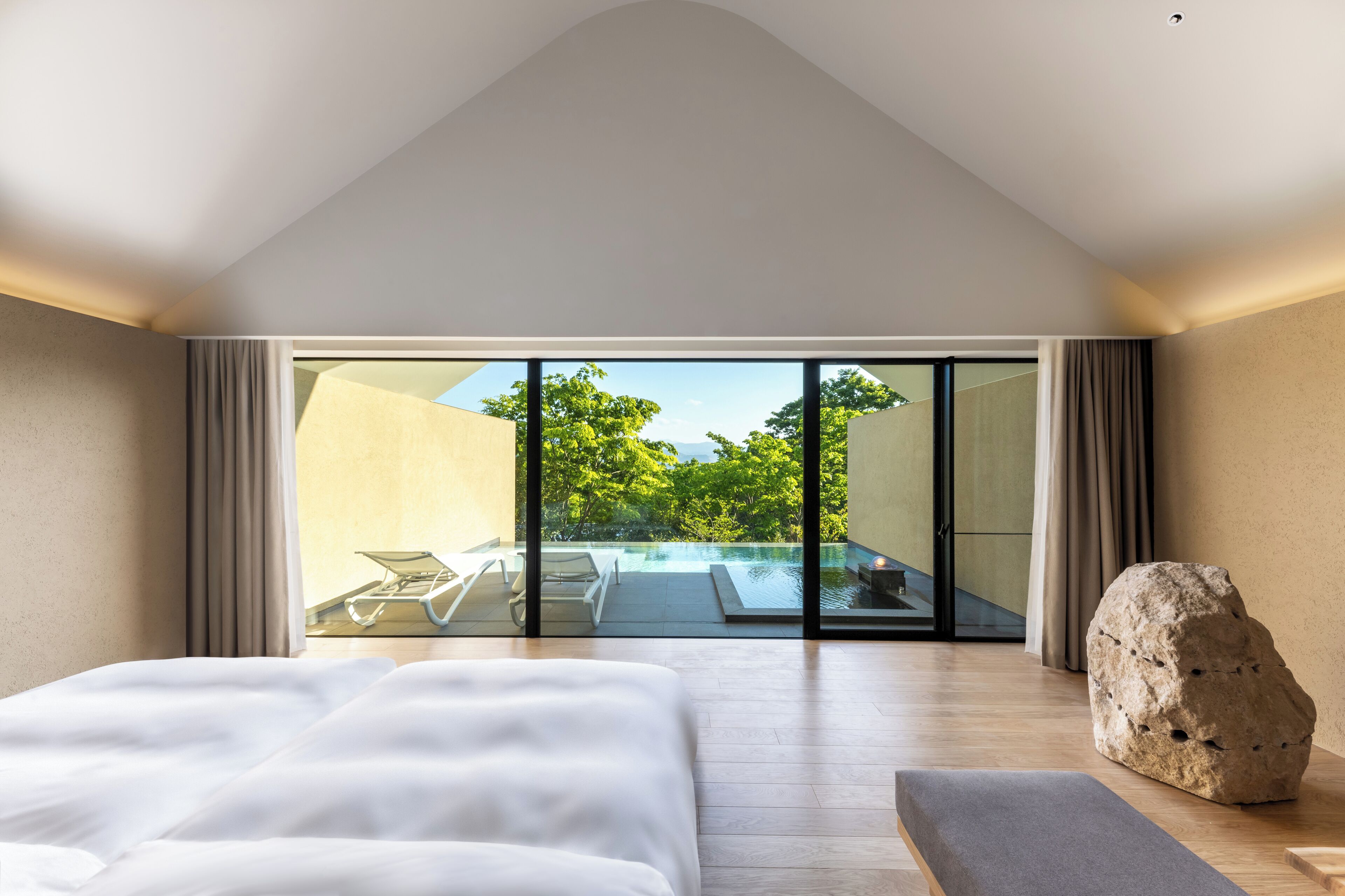 Luxury Villa | Peti besi dalam bilik, meja, langsir/tirai gelap terus, kalis bunyi 