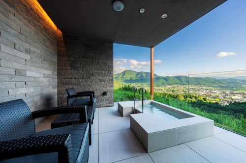 Body treatments, aromatherapy, facials
