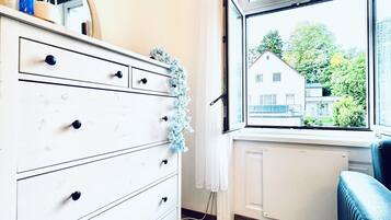 Fer et planche Ă repasser