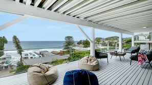 Property grounds - Amazing views and short walk to beach (AVOCA BEACH)