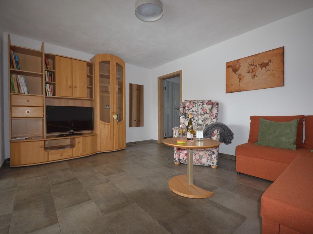 Vacation Apartment "Jappi" - Apartment/flat, Shower, Wc, Non-smoking - Leiwen