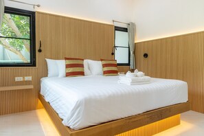 2 Bedroom Private Pool Villa | In-room safe, desk, blackout drapes, soundproofing