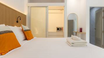 In-room safe, desk, blackout drapes, soundproofing