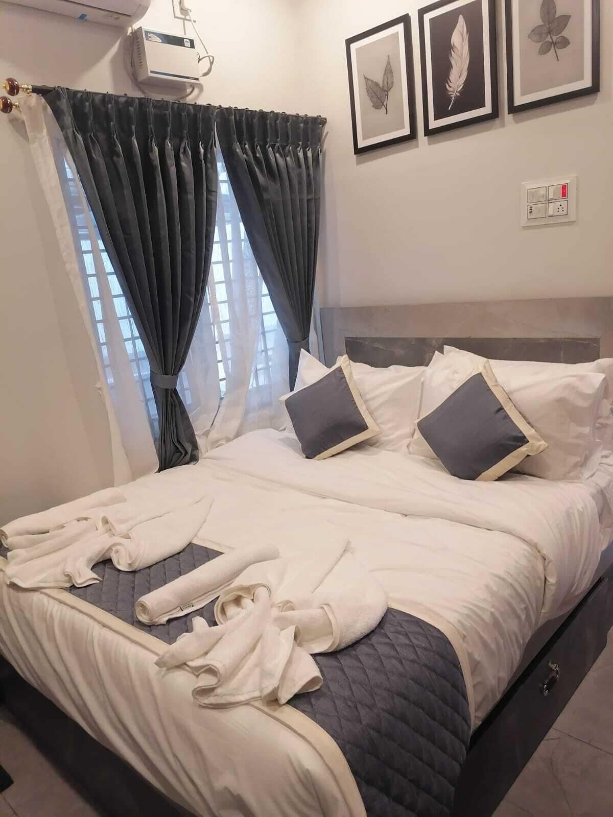 Family Room | Free WiFi, bed sheets