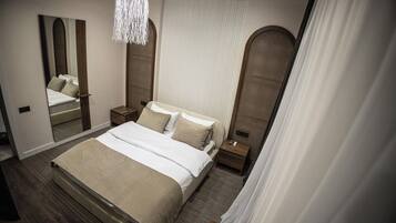 Habitación doble estándar, vista al jardín | Wifi gratis