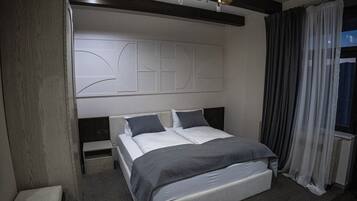 Deluxe Double Room, Balcony, Mountain View | Free WiFi