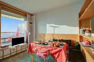 Family Apartment, Multiple Bedrooms (La Casa Di Mitti) | Dining