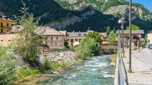 Exterior - La Casa Di Mitti With View Balcony Near Ski Slopes (Cesana Torinese)