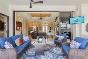 Room - Villa Pearl (Cape Coral)