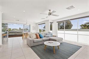 TV, books - Coastal Haven ~ Sellicks Beach - A Seamless Blend Of Modern Comfort & Stylish Design (Sellicks Beach)