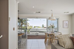 Interior - Coastal Haven ~ Sellicks Beach - A Seamless Blend Of Modern Comfort & Stylish Design (Sellicks Beach)