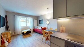 Interior - Well located apartmenthouse with sideview of the lake of St. (St. Moritz)
