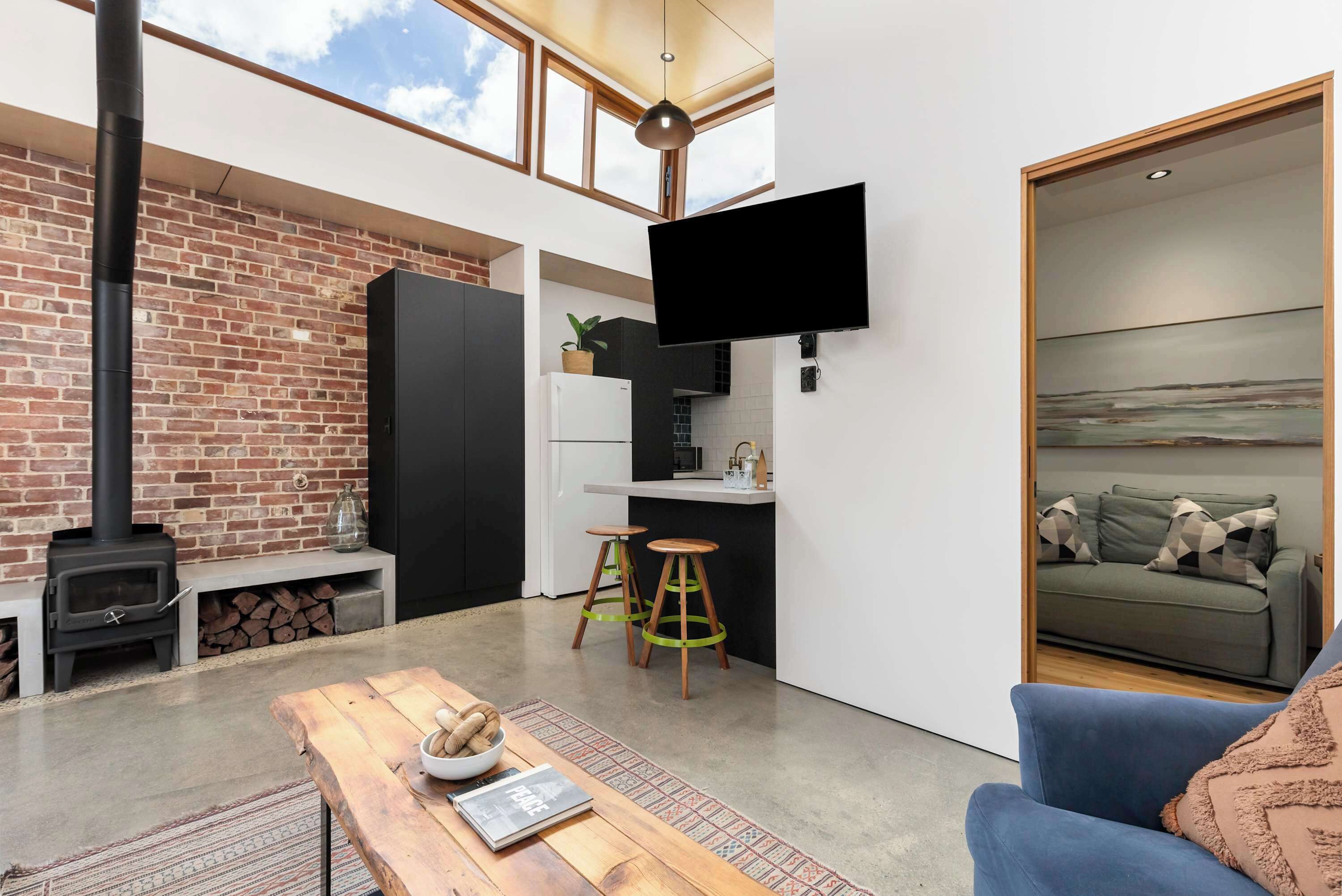 TV, fireplace, stereo, offices