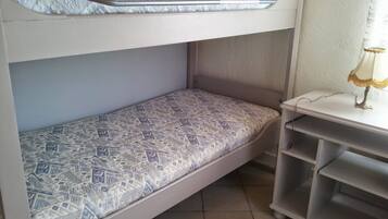 4 sovrum, strykjÀrn/strykbrÀda, wi-fi och sÀngklÀder